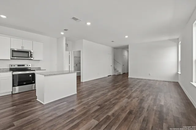 $450,460 | 229 Grazing Meadow, Boerne, TX 78006