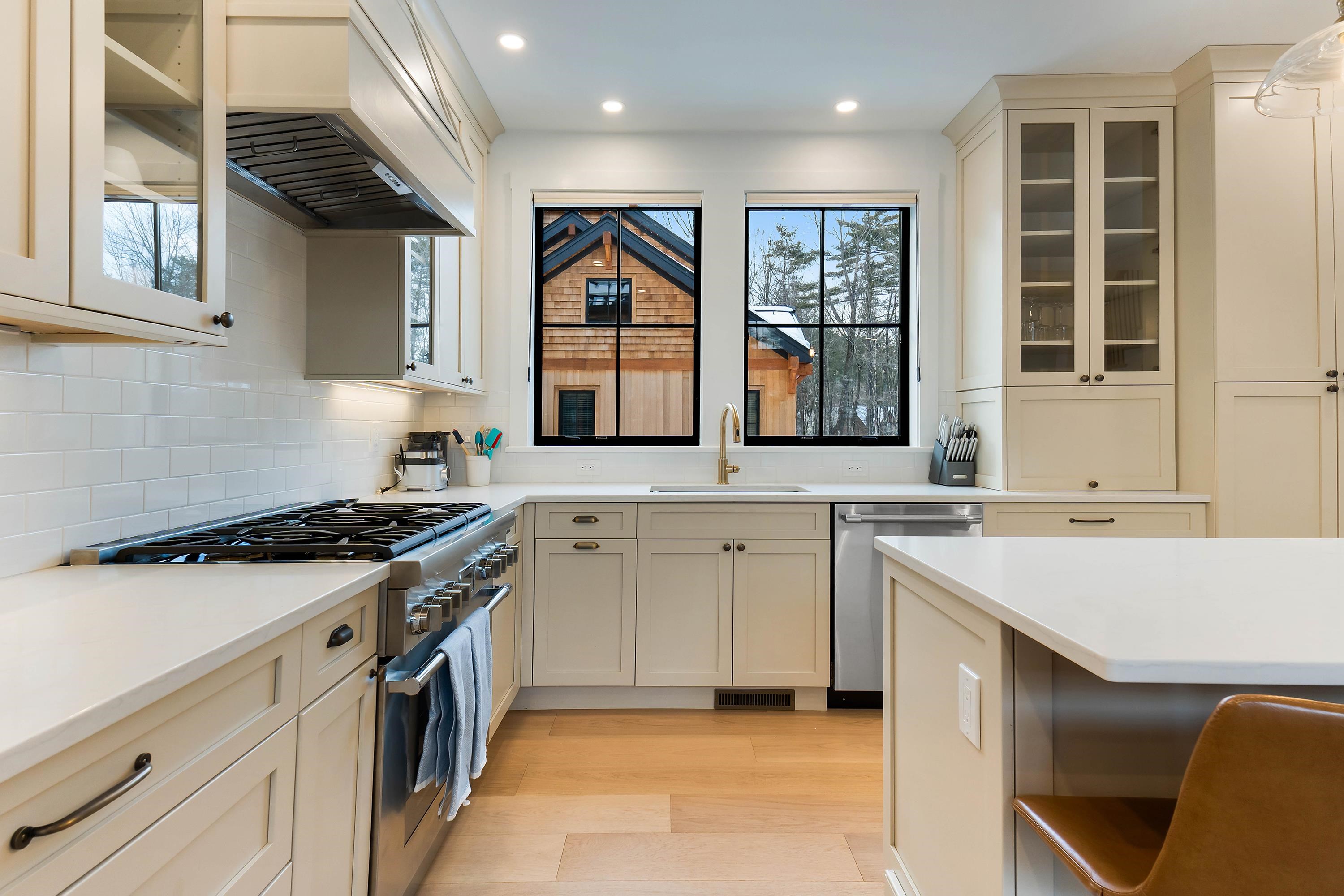 17 Black Diamond Road, Unit 5 North Conway, NH 03860 - Photo 11 of 51 Gallery Image 11
