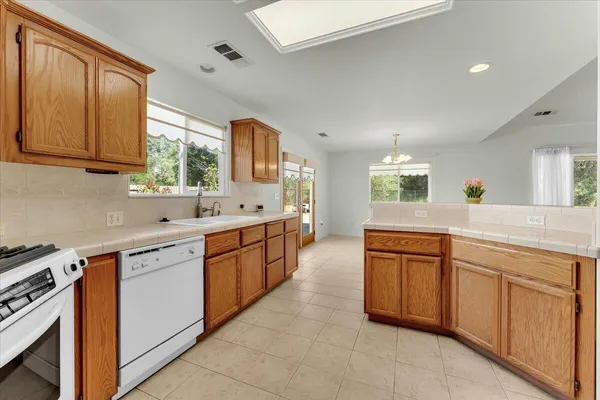 $464,500 | 2652 Brooch Court, Redding, CA 96001