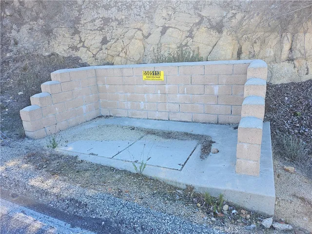 a vase of flowers sitting on a table