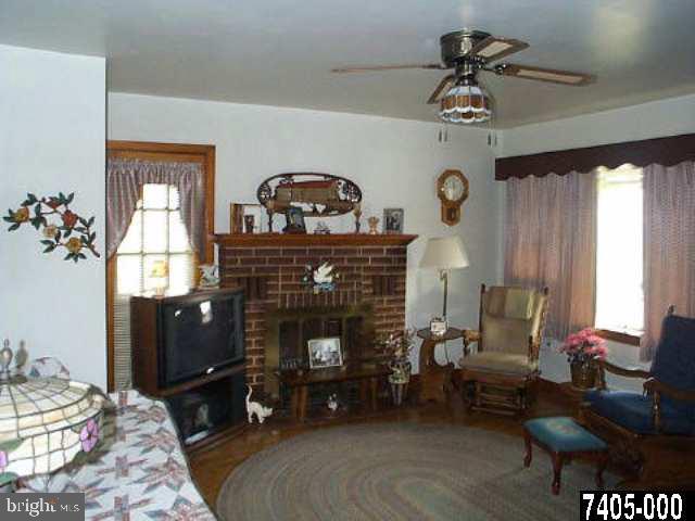 81 Blooming Grove Road, Unit 10 Hanover, PA 17331 - Photo 6 of 7