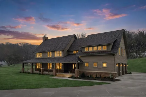 a view of an outdoor space and a yard