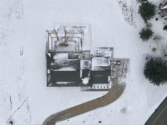a view of a living room with furniture