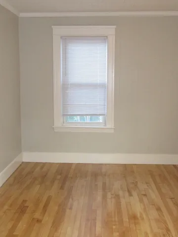 $1,700 | 323 Lincoln Street, Unit 2R, Worcester, MA 01605