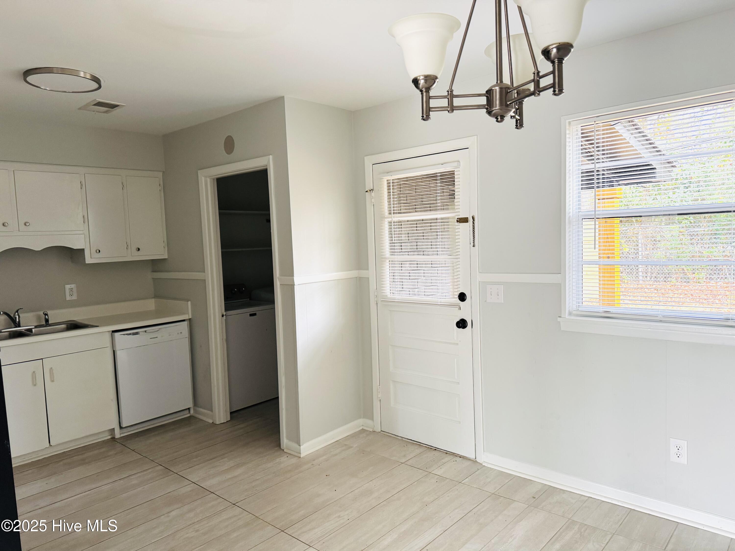 125 Kilarny Road Wilmington, NC 28409 - Photo 3 of 6 IMG_6950