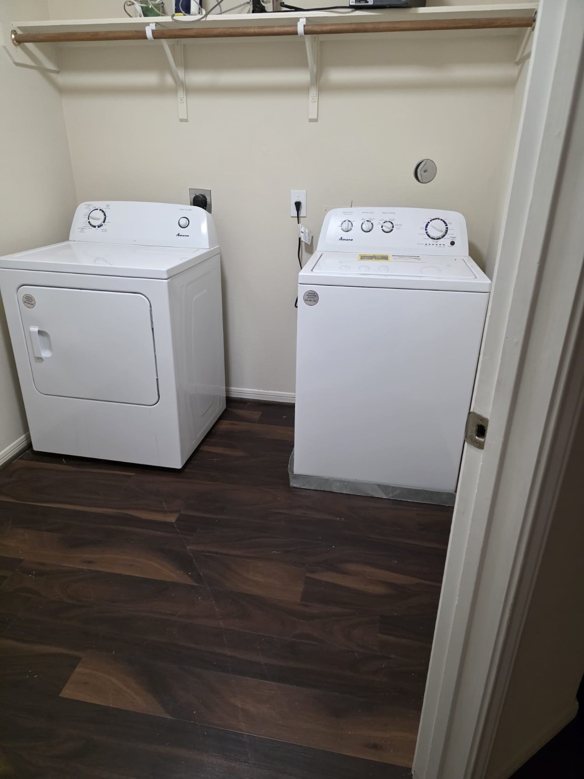 1023 Orie Court Spring, TX 77373 - Photo 18 of 28 a utility room with dryer and washer