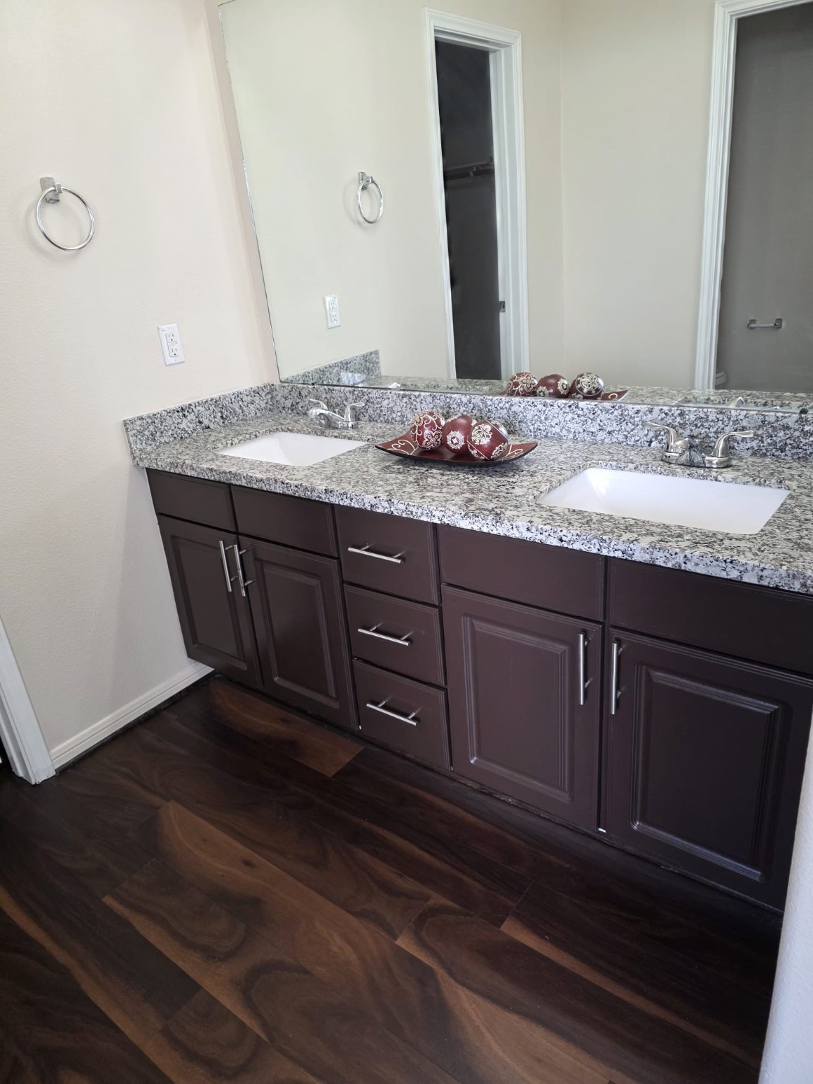 1023 Orie Court Spring, TX 77373 - Photo 8 of 28 a bathroom with a granite countertop sink and a mirror