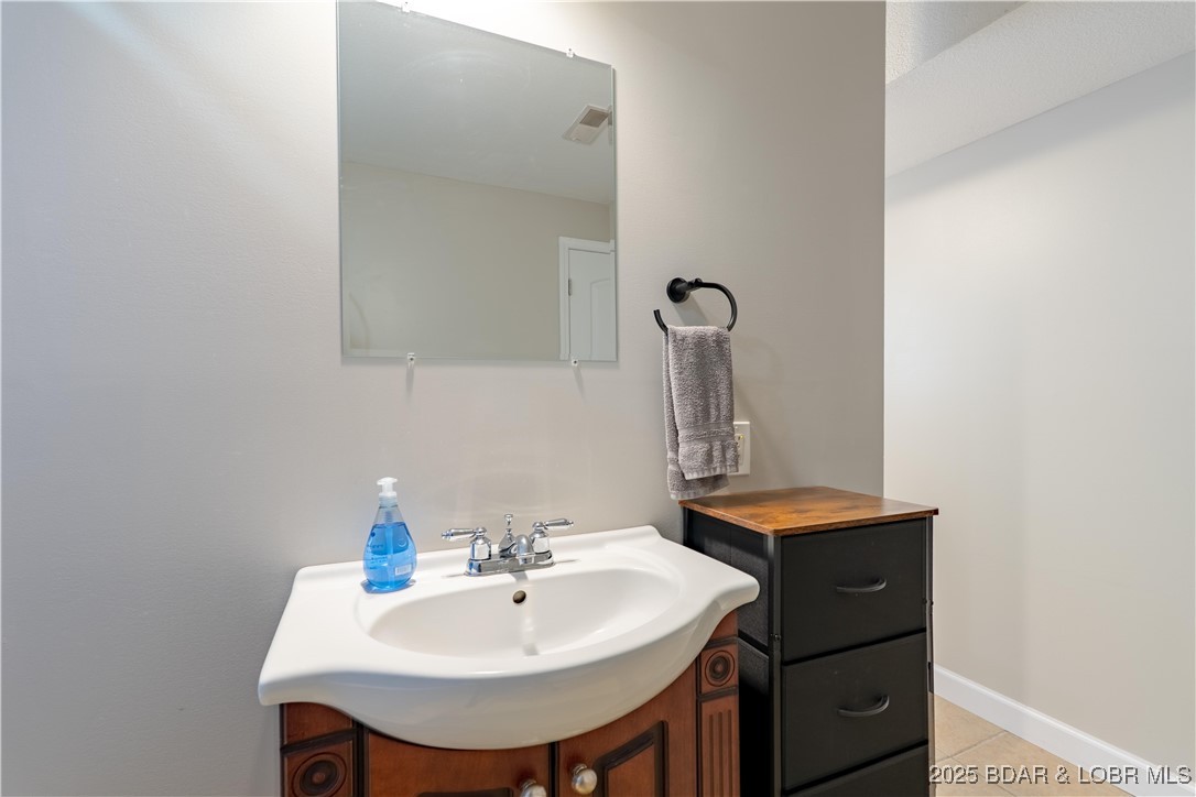 32 Lake Village Road Eldon, MO 65026 - Photo 27 of 49 bath