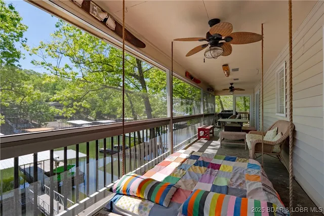 $675,000 | 32 Lake Village Road, Eldon, MO 65026