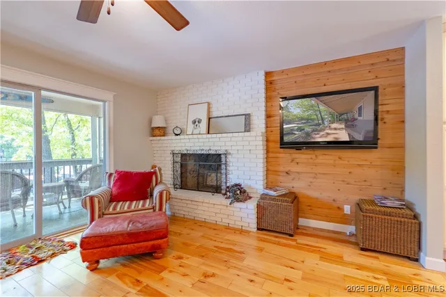 $675,000 | 32 Lake Village Road, Eldon, MO 65026