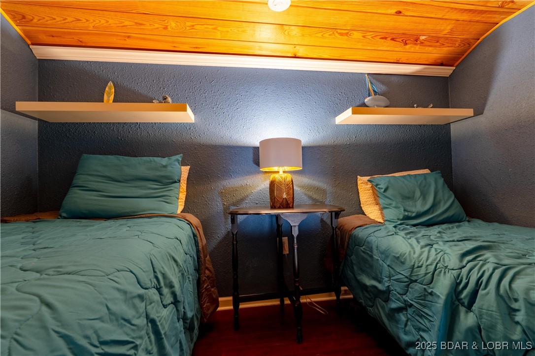 32 Lake Village Road Eldon, MO 65026 - Photo 10 of 49 Loft area