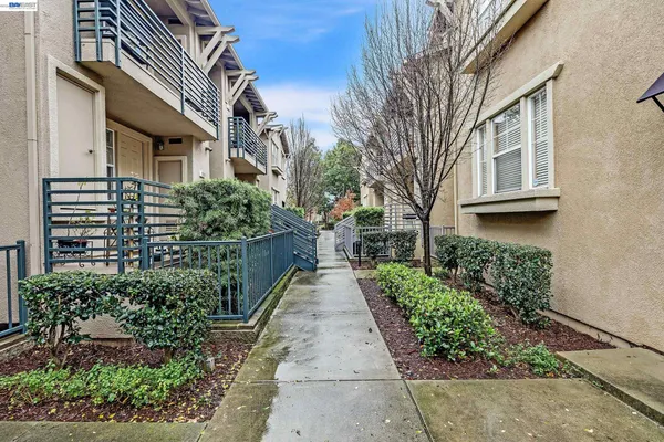 $409,000 | 1594 Tucker Street, Unit 56, Oakland, CA 94603