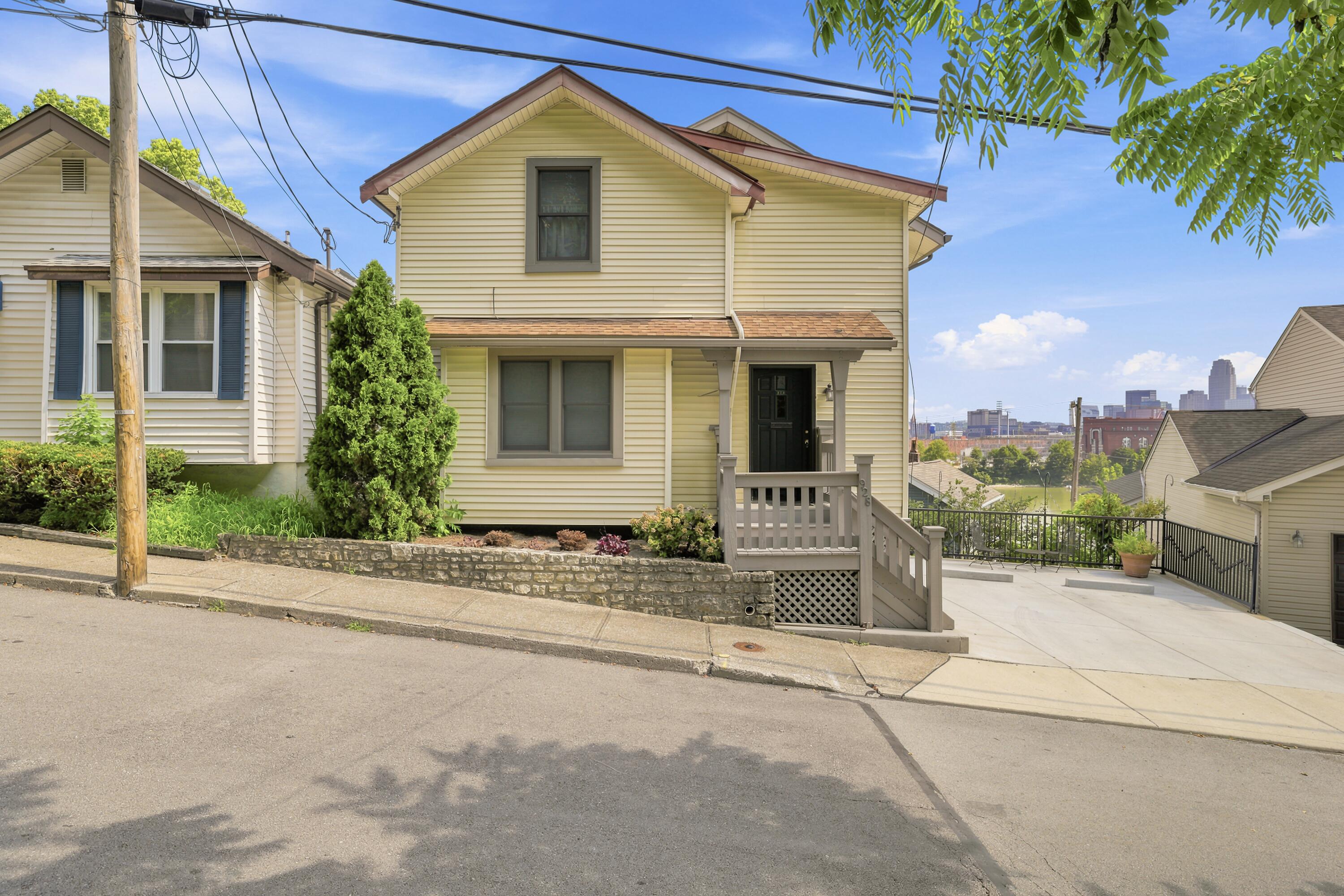928 Spring Street Covington, KY 41016 - Photo 1 of 40 5-print-_PS_5702