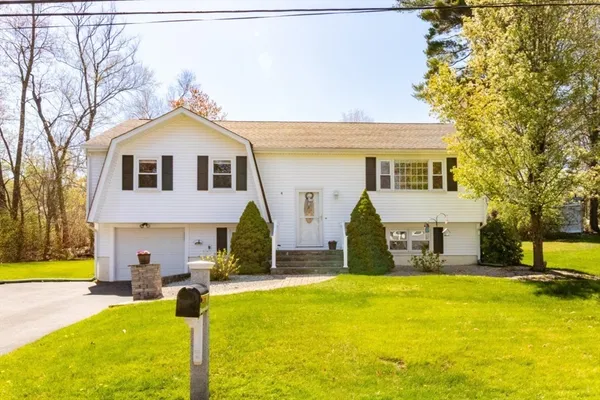 $580,000 | 4 Clearview Drive, Milford, MA 01757