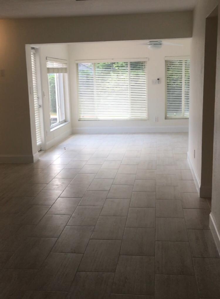 2251 Northeast 5th Avenue Boca Raton, FL 33431 - Photo 5 of 9 Large living area