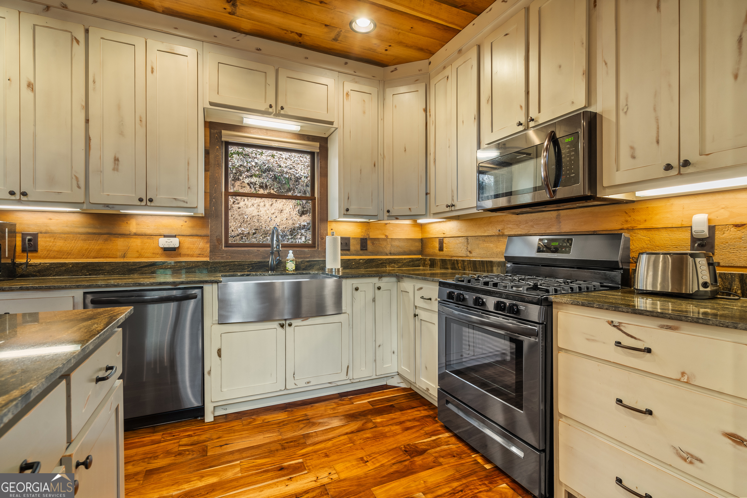 455 Shepherds Walk Morganton, GA 30560 - Photo 13 of 48