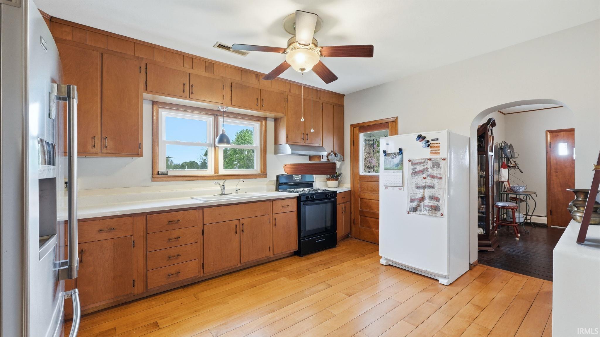 1350 North Warren Road Huntington, IN 46750 - Photo 6 of 35