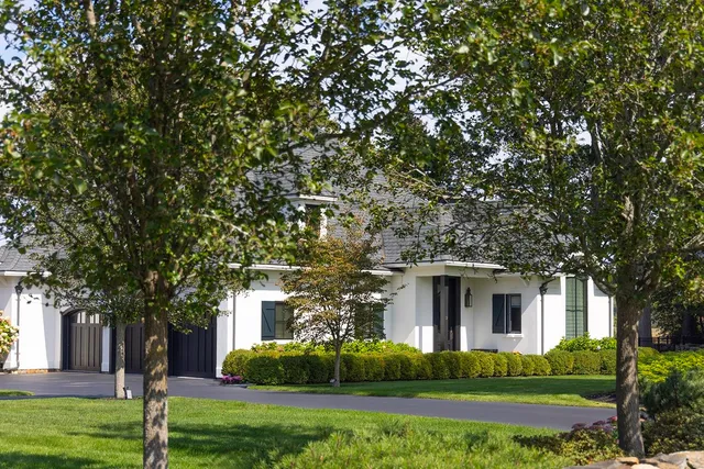 $5,689,000 | 12 Runnymede Drive, North Hampton, NH 03862