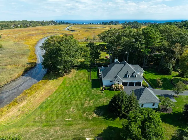 $5,689,000 | 12 Runnymede Drive, North Hampton, NH 03862