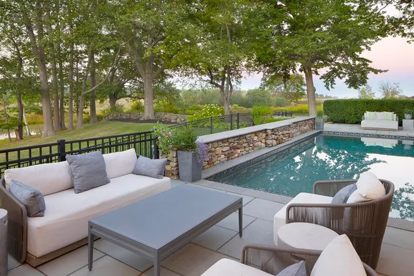 $5,689,000 | 12 Runnymede Drive, North Hampton, NH 03862