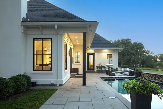 $5,689,000 | 12 Runnymede Drive, North Hampton, NH 03862