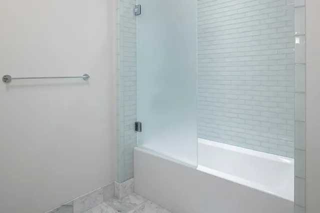 $5,689,000 | 12 Runnymede Drive, North Hampton, NH 03862