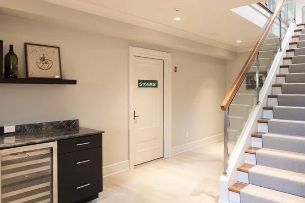 $5,689,000 | 12 Runnymede Drive, North Hampton, NH 03862