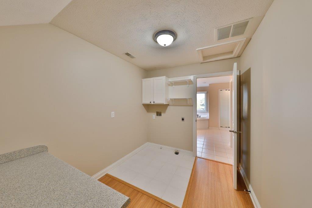12173 Bridgewater Road Indianapolis, IN 46256 - Photo 20 of 33 Gallery Image 20