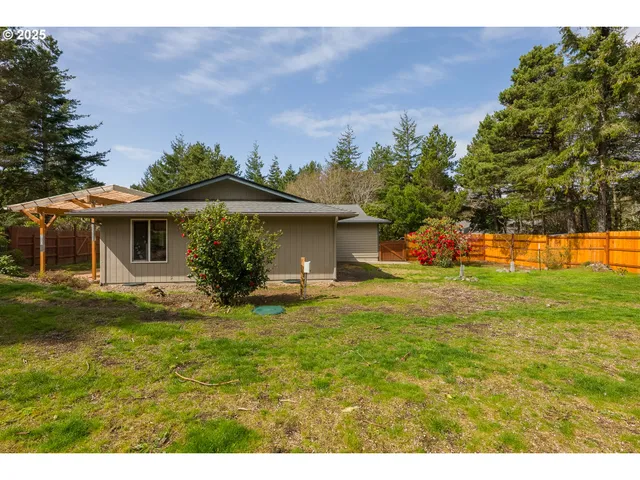 $525,000 | 87808 Saltaire Street, Florence, OR 97439
