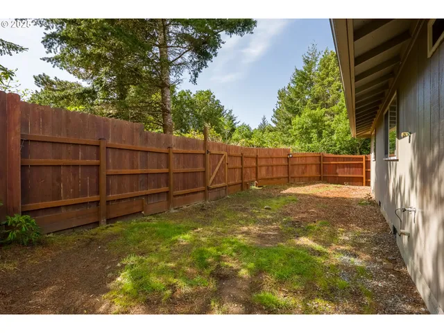 $525,000 | 87808 Saltaire Street, Florence, OR 97439