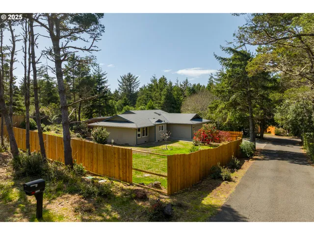 $525,000 | 87808 Saltaire Street, Florence, OR 97439