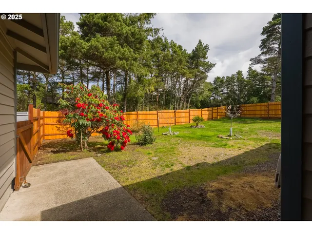 $525,000 | 87808 Saltaire Street, Florence, OR 97439