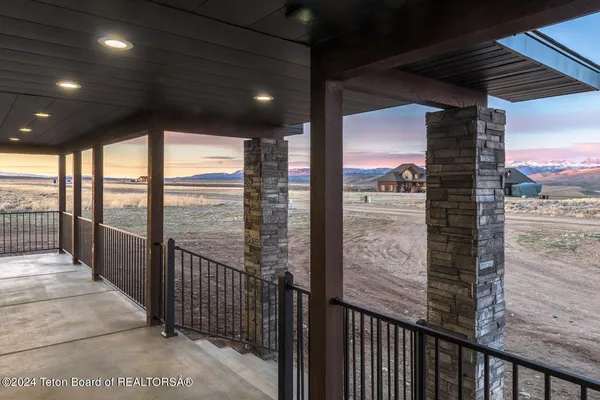 $834,000 | 62 Big Loop Road, Pinedale, WY 82941