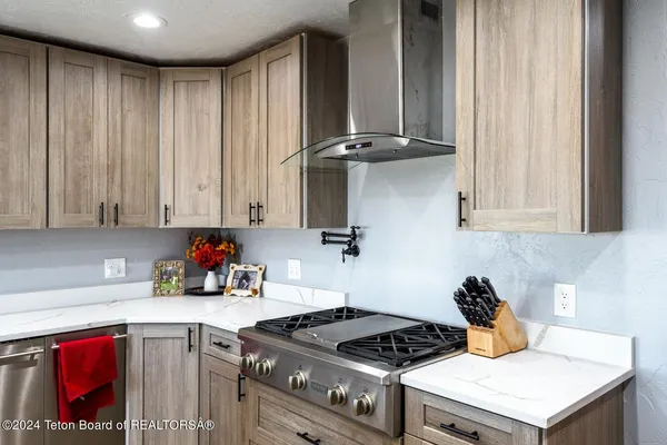 $834,000 | 62 Big Loop Road, Pinedale, WY 82941