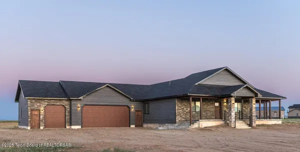 $834,000 | 62 Big Loop Road, Pinedale, WY 82941