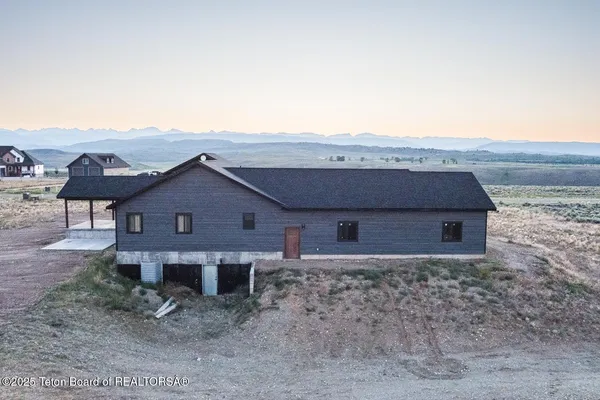 $834,000 | 62 Big Loop Road, Pinedale, WY 82941