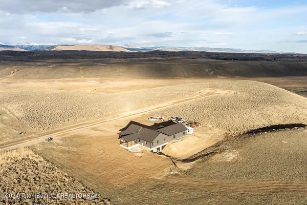 $834,000 | 62 Big Loop Road, Pinedale, WY 82941