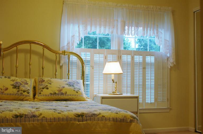 Bedroom (Master)