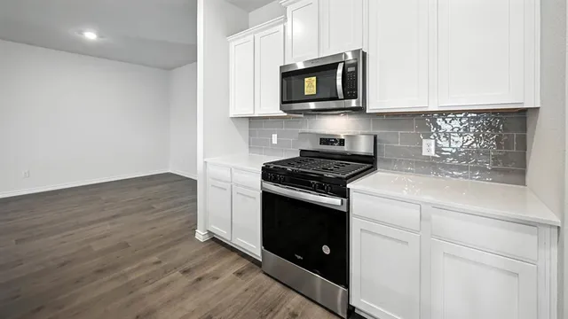 $367,085 | 3516 Cedar Crk Road, Pilot Point, TX 76258