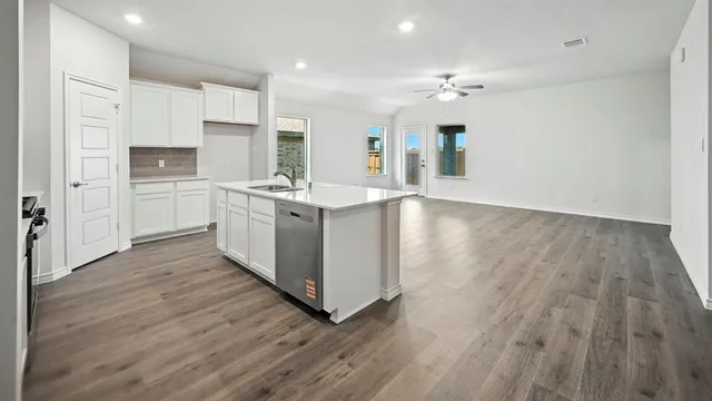 $367,085 | 3516 Cedar Crk Road, Pilot Point, TX 76258