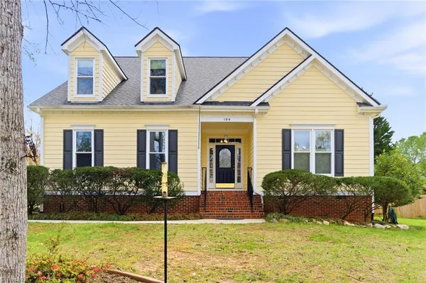 $525,000 | 104 Bayhill Court, Mebane, NC 27302