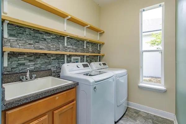 $680,000 | 2348 North Umbria Drive, Sanford, FL 32771