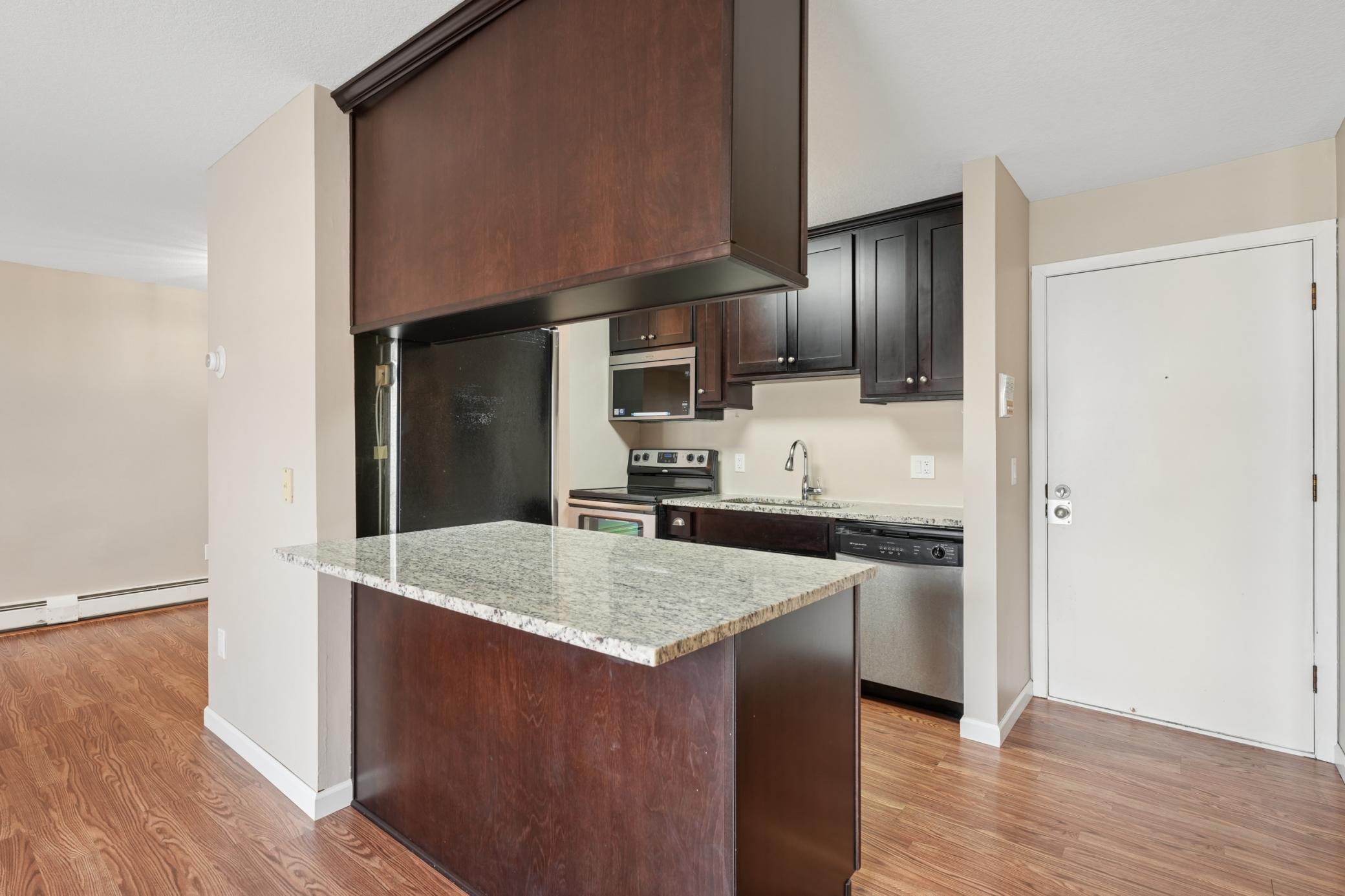 4110 Rahn Road, Unit 115 Eagan, MN 55122 - Photo 7 of 17