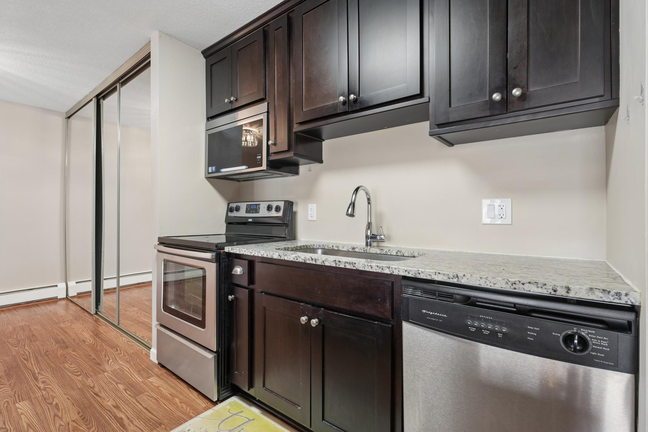 4110 Rahn Road, Unit 115 Eagan, MN 55122 - Photo 8 of 17