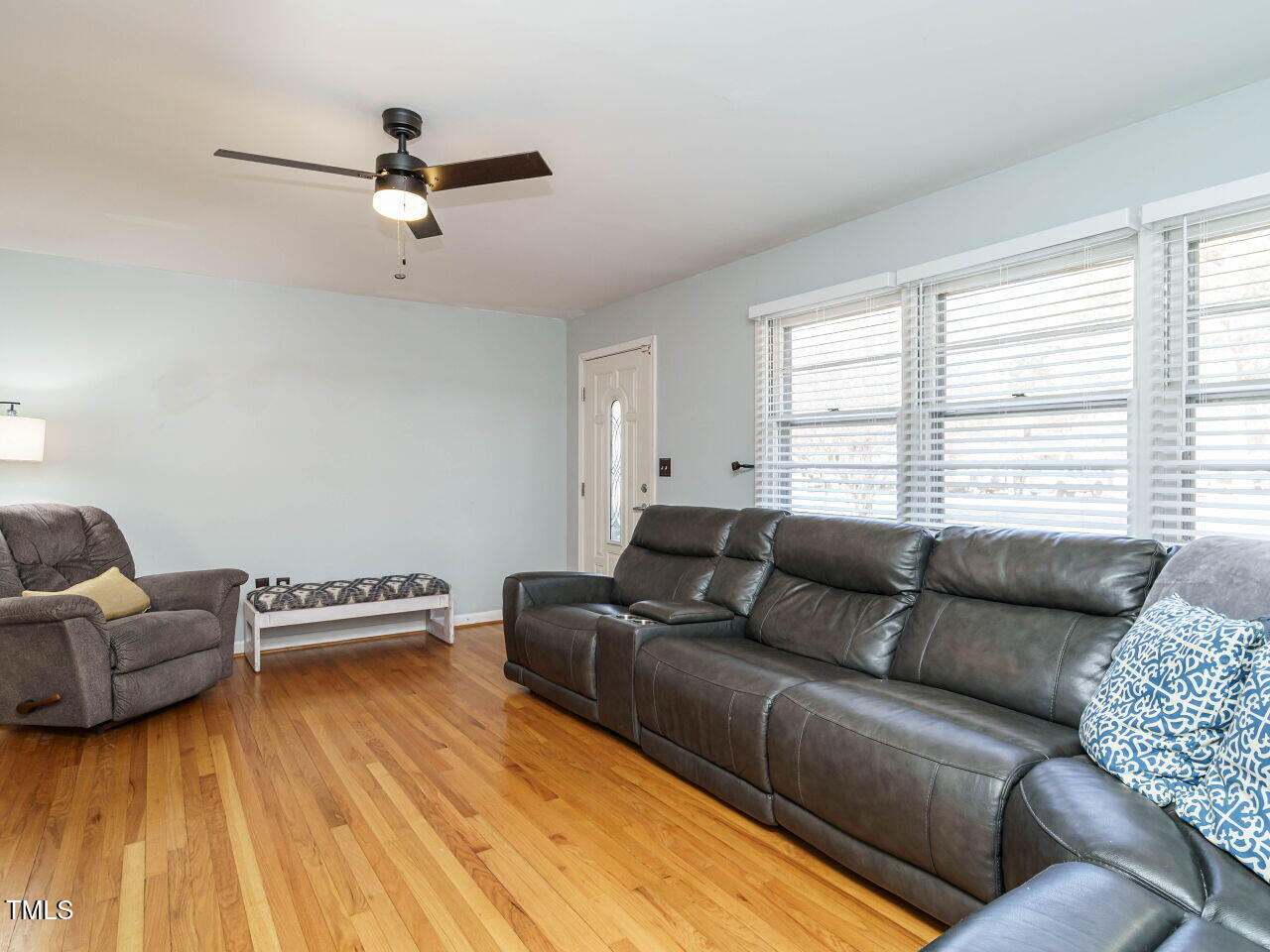 1411 Vandora Springs Road Garner, NC 27529 - Photo 7 of 29 007-1280x960-living-room