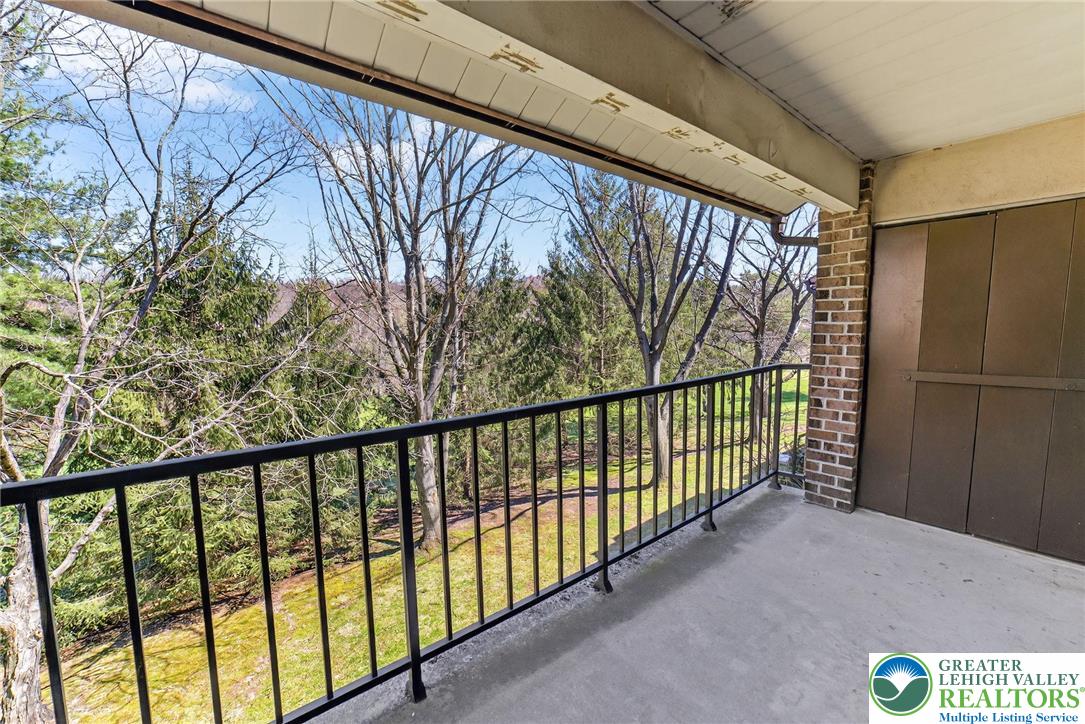 12 Fairway Road Reading, PA 19607 - Photo 2 of 20 Gallery Image 2