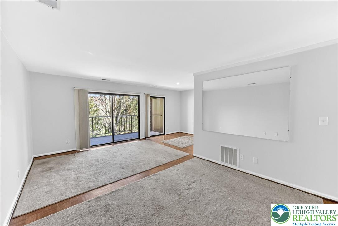 12 Fairway Road Reading, PA 19607 - Photo 5 of 20 Gallery Image 5