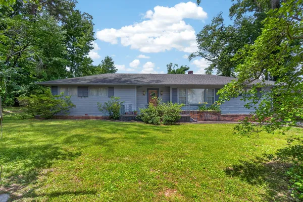 $216,000 | 120 Pineview Drive, Albany, KY 42602