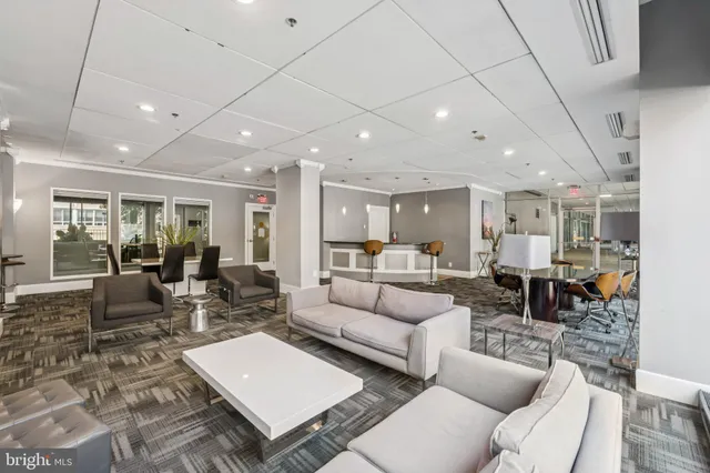 $2,650 | 800 4th Street Southwest, Unit S121, Washington, DC 20024