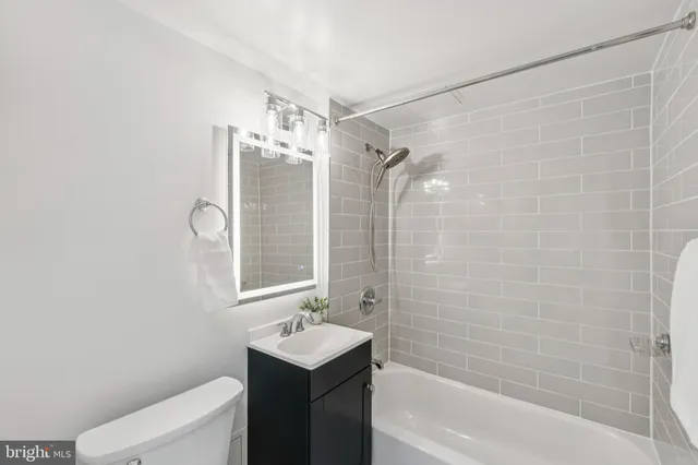 $2,650 | 800 4th Street Southwest, Unit S121, Washington, DC 20024